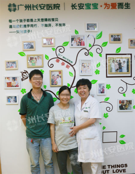 不屈不挠求二胎 孕育生命得胜利