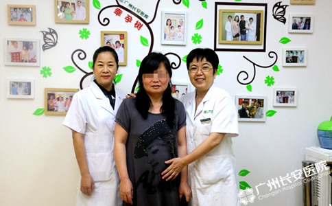 2月速治子宫内膜息肉，二胎妈妈喜怀双胞胎