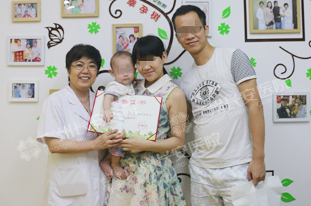 4月治愈封闭抗体阴性，幸福三口之家报喜感恩