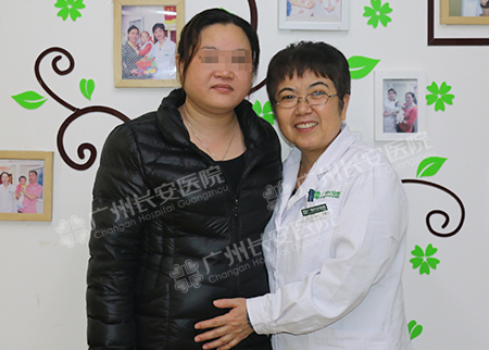 输卵管堵塞十年不孕，科学治疗终苦尽甘来